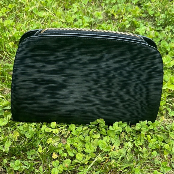 Louis Vuitton Black Textured Leather Bag - Picture 5 of 8
